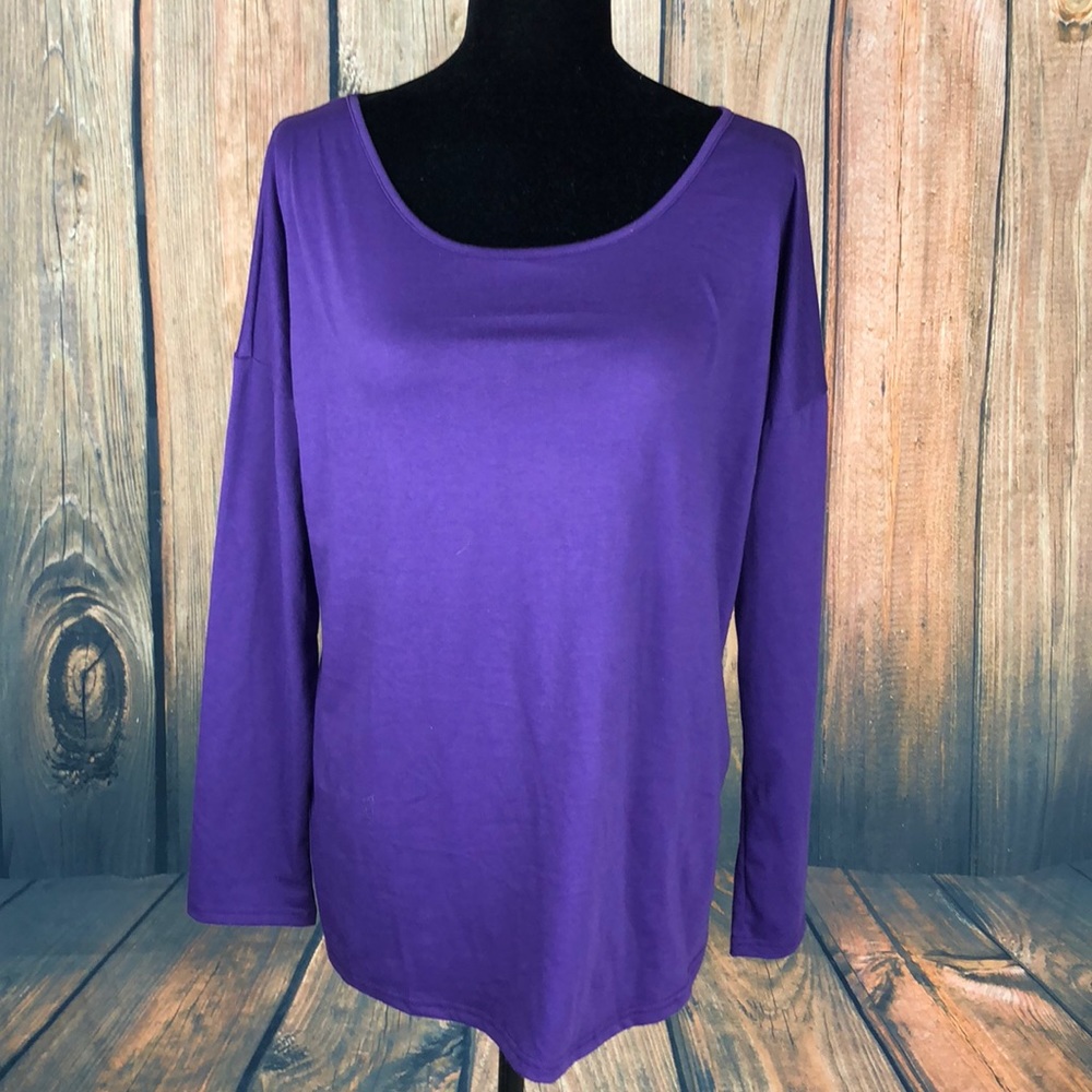 97% polyester - Picture 2 of 5